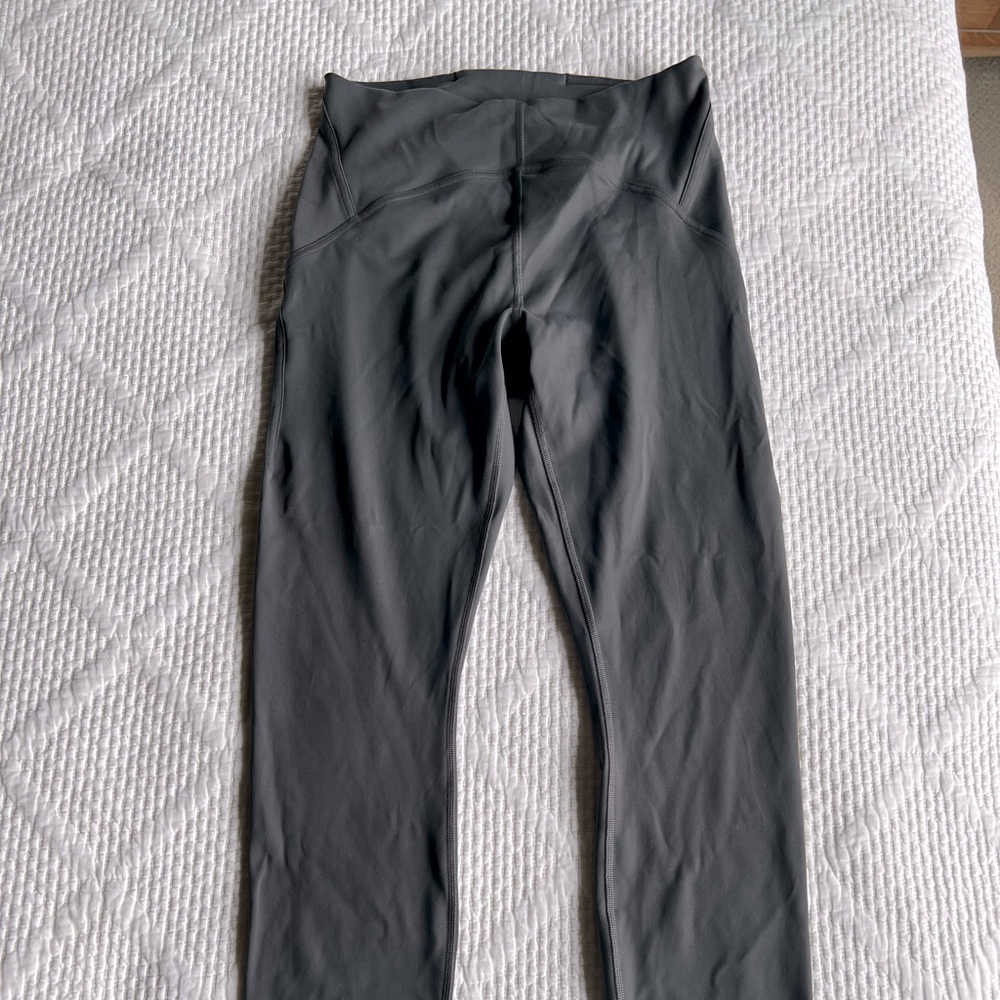 NWOT Lululemon Instill “25 graphite grey